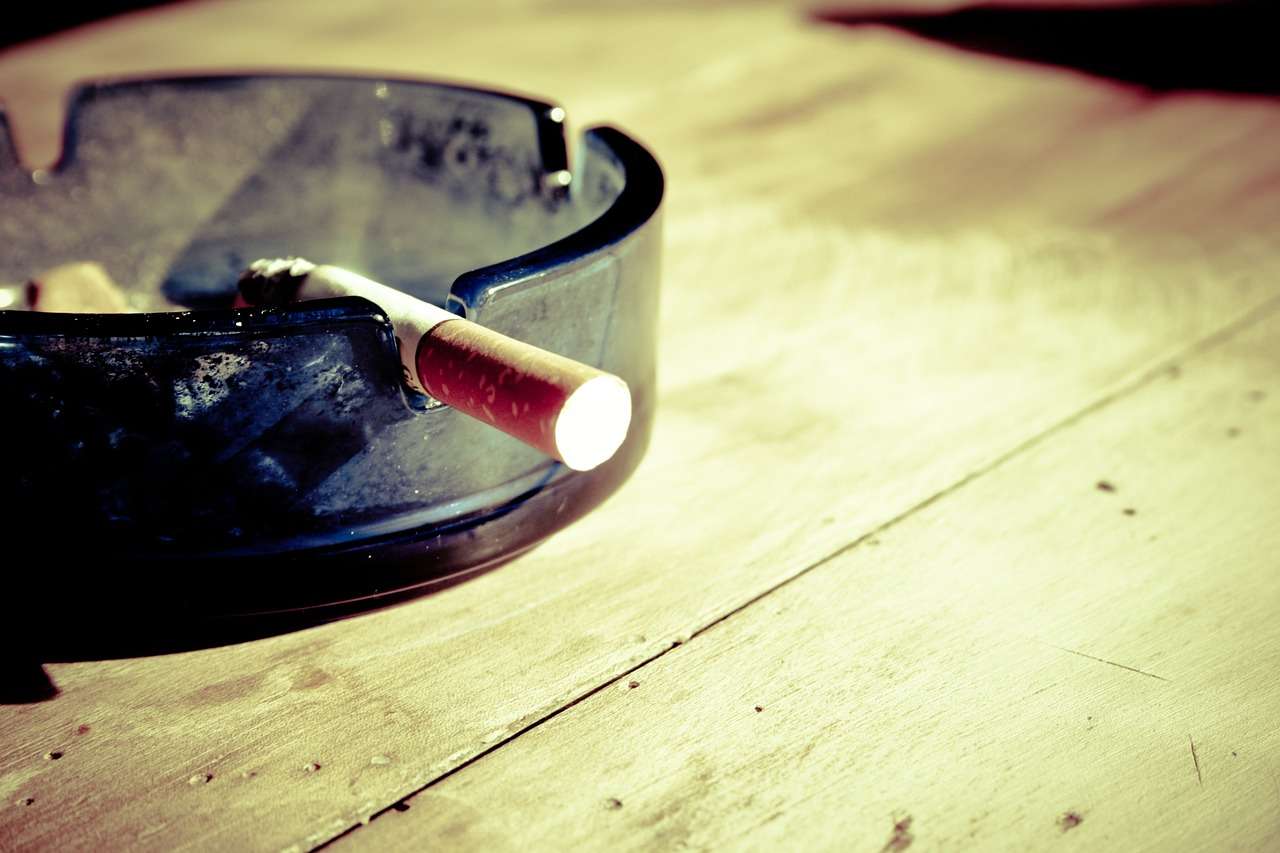 Comment éliminer les odeurs de cigarette et de tabac ?