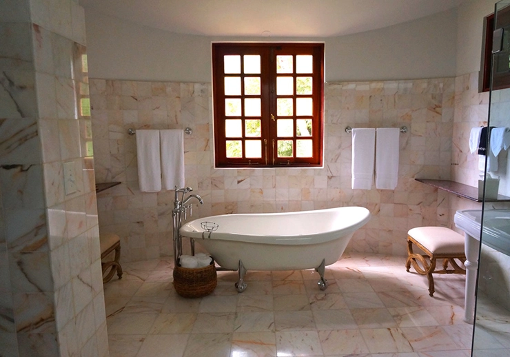 salle de bain en marbre